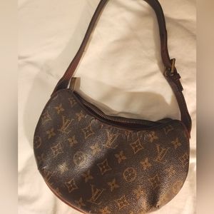 Louis Vuitton Monogram Pochette Croissant M51510
